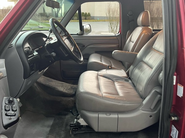 Used-1994-Ford-Bronco-XLT