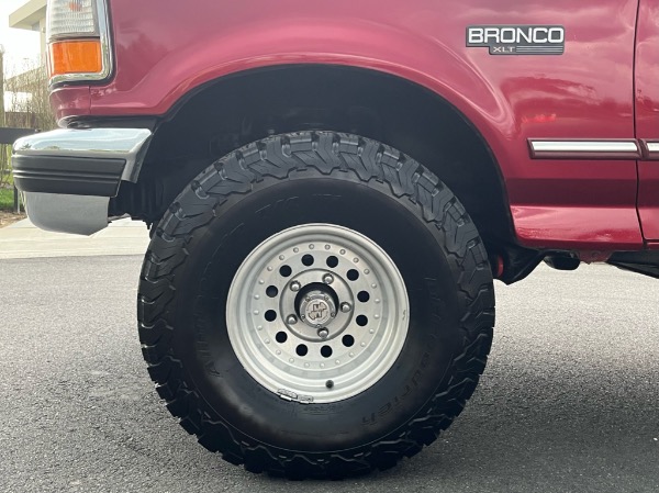 Used-1994-Ford-Bronco-XLT