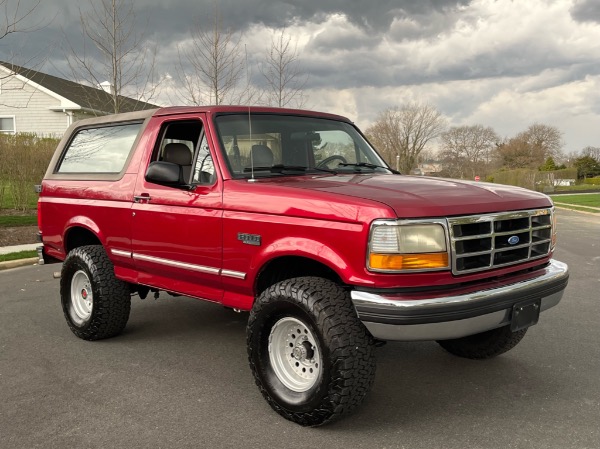 Used-1994-Ford-Bronco-XLT