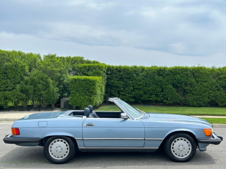 Used-1988-Mercedes-Benz-560-SL-R107