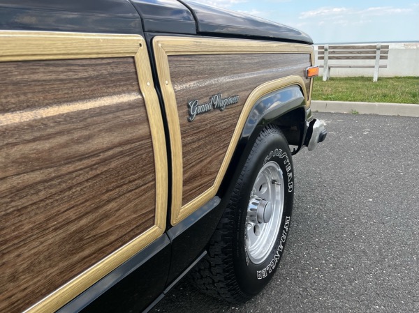 Used-1987-Jeep-Grand-Wagoneer