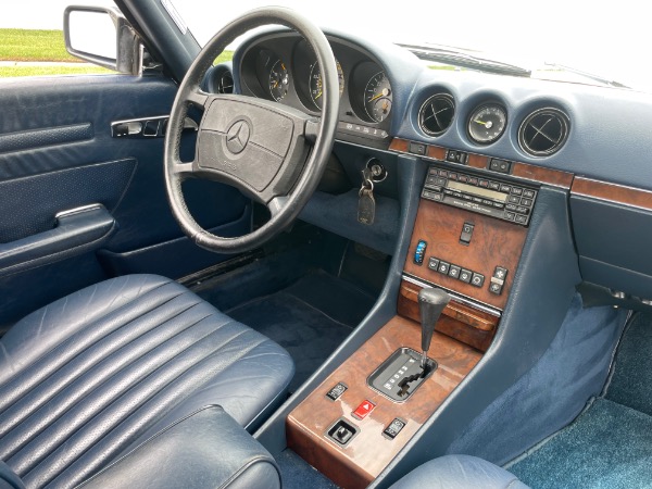 Used-1988-Mercedes-Benz-560-SL-R107