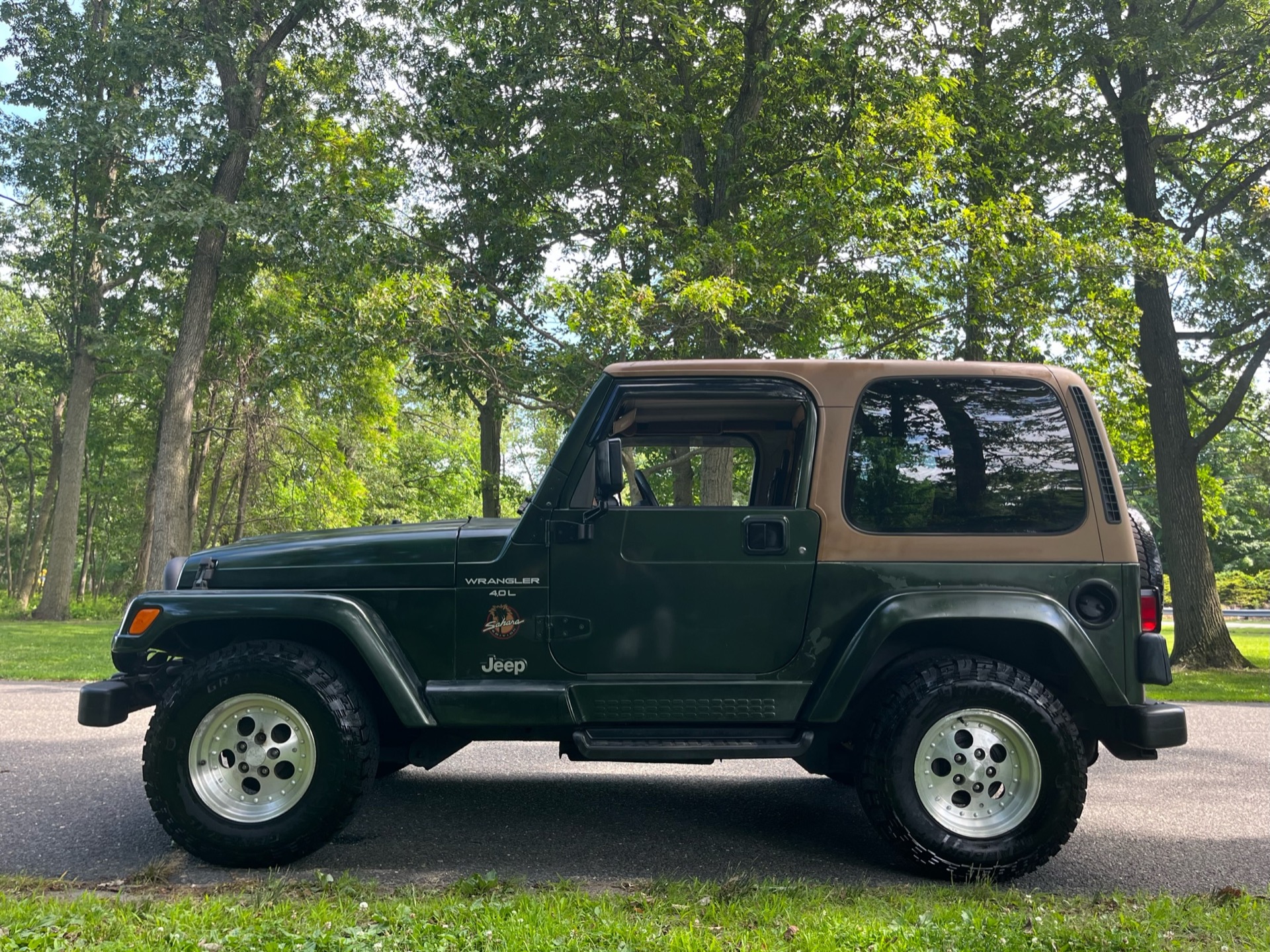 Used-1997-Jeep-Wrangler-Sahara-TJ