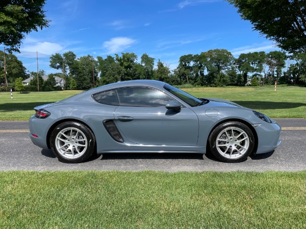 Used-2017-Porsche-718-Cayman