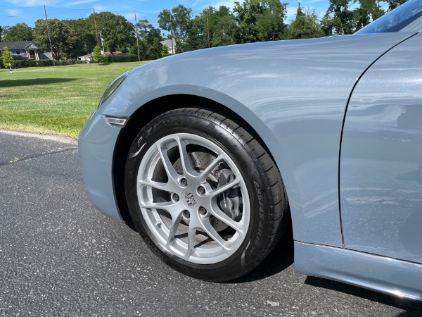 Used-2017-Porsche-718-Cayman