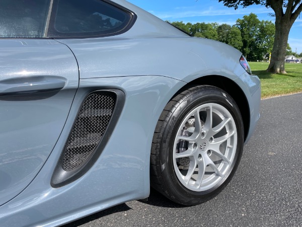 Used-2017-Porsche-718-Cayman