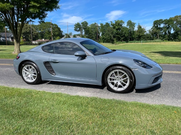 Used-2017-Porsche-718-Cayman