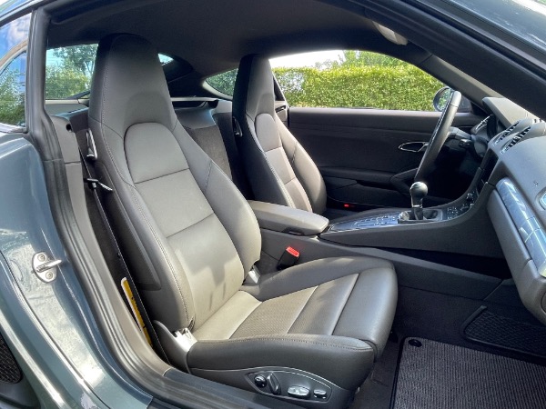 Used-2017-Porsche-718-Cayman