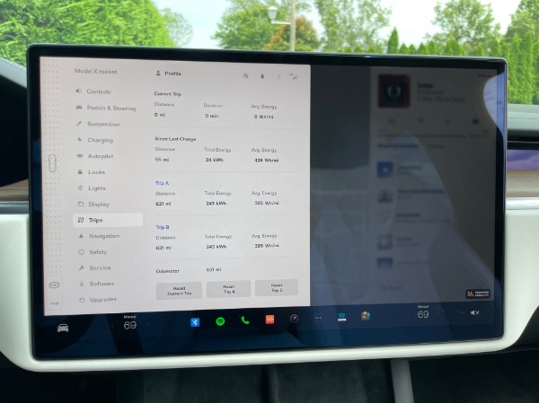 Used-2022-Tesla-Model-X