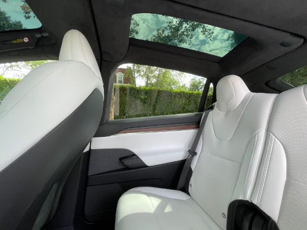 Used-2022-Tesla-Model-X
