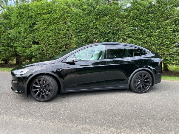 Used-2022-Tesla-Model-X