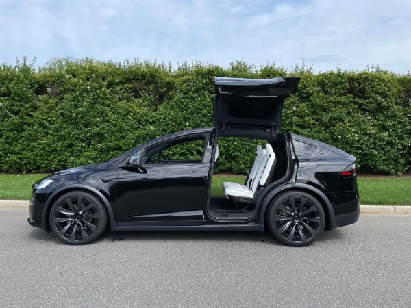 Used-2022-Tesla-Model-X