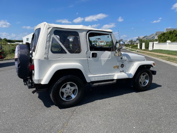 Used-1998-Jeep-Wrangler-Sahara-TJ