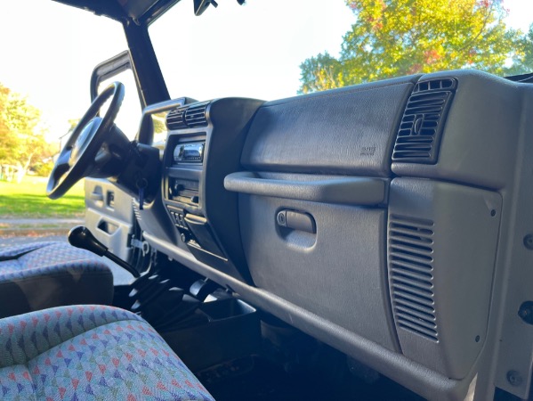 Used-1997-Jeep-Wrangler-SE