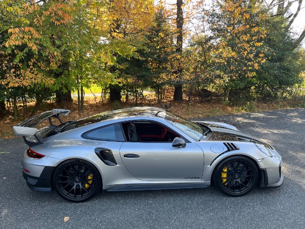 Used-2018-Porsche-911-GT2-RS-GT2-RS