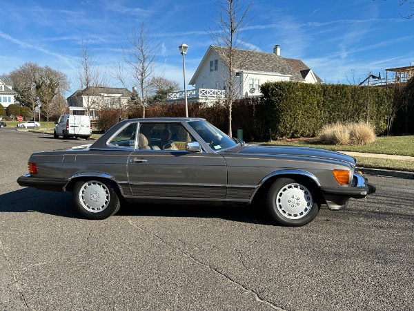 Used-1986-Mercedes-Benz-560-SL-R107