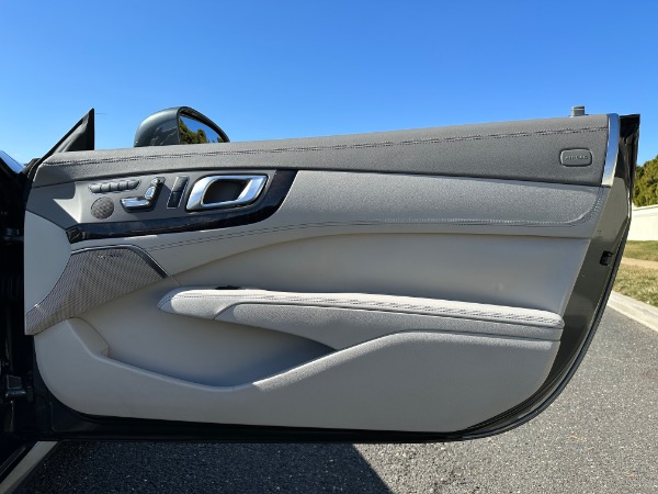 Used-2015-Mercedes-Benz-SL550-