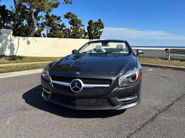 Used-2015-Mercedes-Benz-SL550-