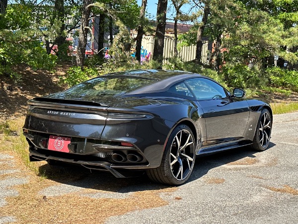 Used-2021-Aston-Martin-DBS-Superleggera-007-Edition-