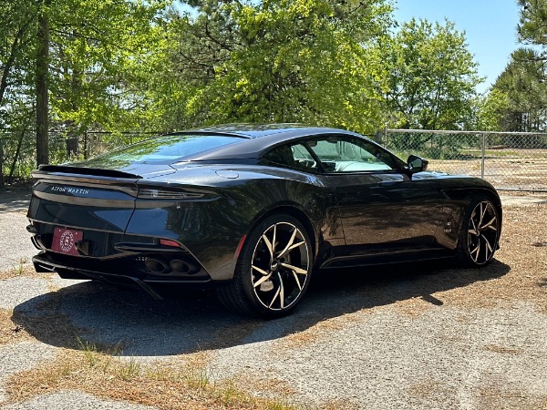 Used-2021-Aston-Martin-DBS-Superleggera-007-Edition-