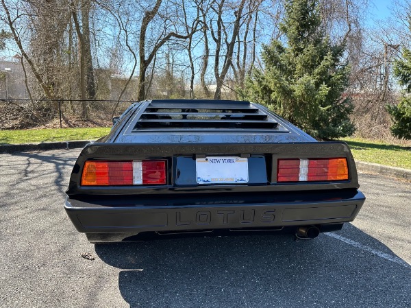 Used-1985-Lotus-Esprit-Turbo