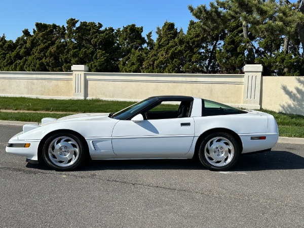 Used-1995-Chevrolet-Corvette-6-Speed-C4