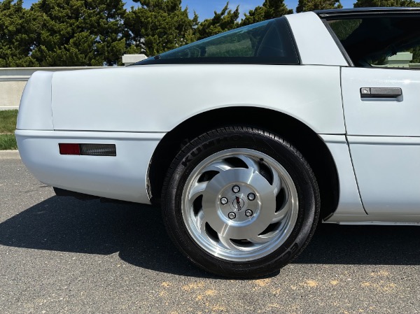 Used-1995-Chevrolet-Corvette-6-Speed-C4