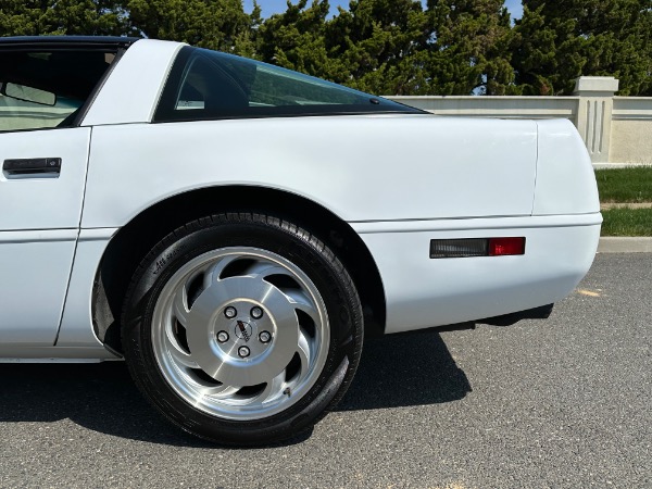 Used-1995-Chevrolet-Corvette-6-Speed-C4