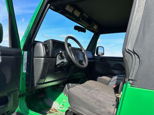 Used-2004-Jeep-Wrangler-Rubicon-TJ