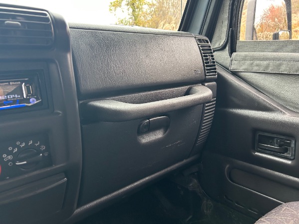 Used-2001-Jeep-Wrangler-Sport-TJ
