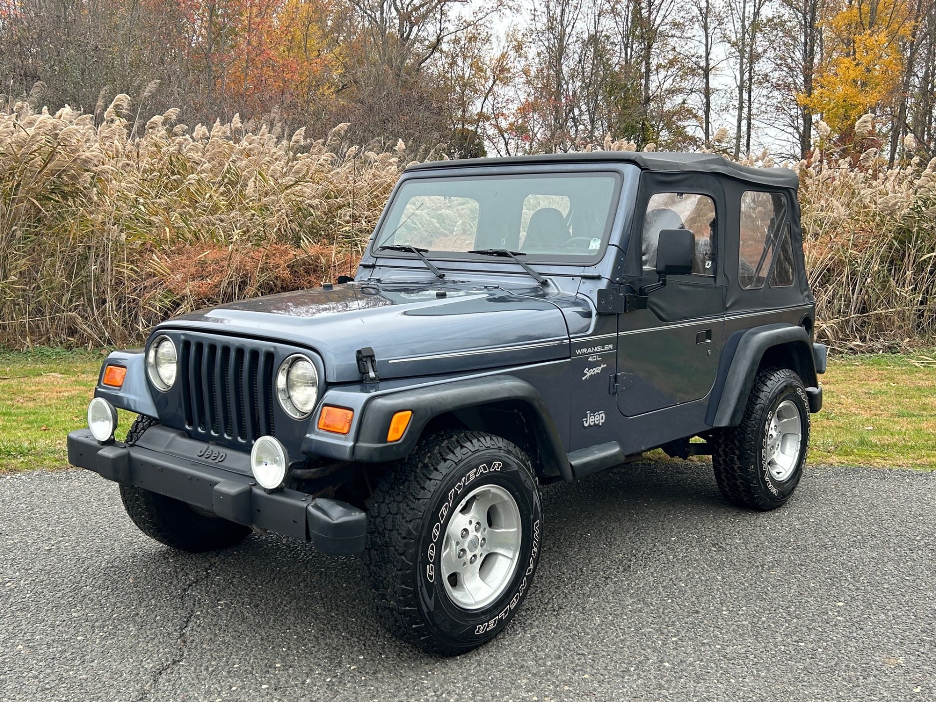 Used-2001-Jeep-Wrangler-Sport-TJ