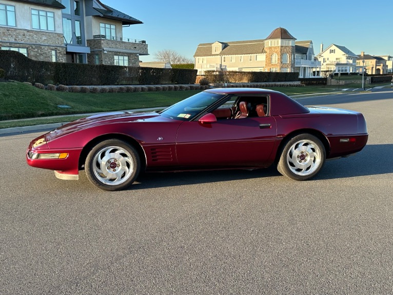 Used-1993-Chevrolet-Corvette-40th-Anniversary-Convertible-C4