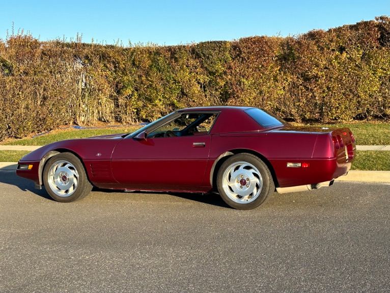 Used-1993-Chevrolet-Corvette-40th-Anniversary-Convertible-C4