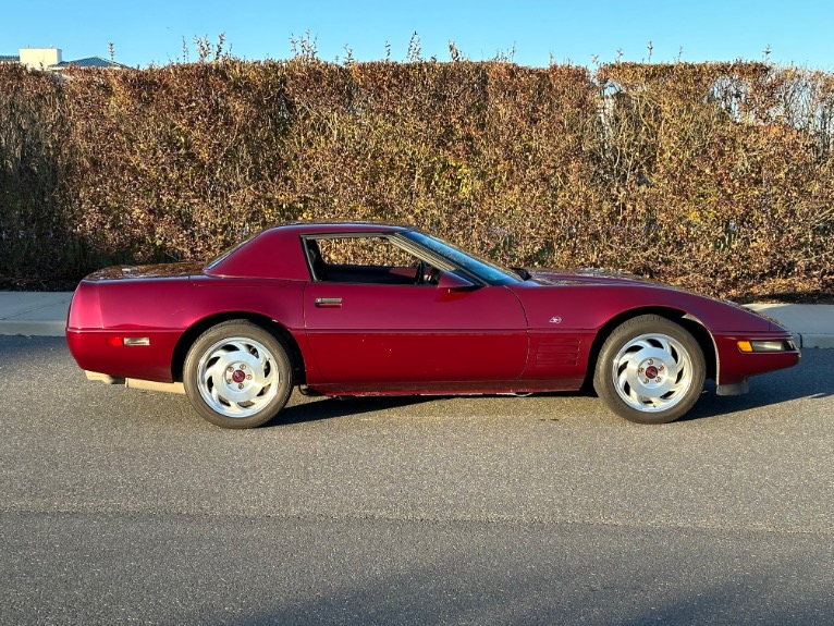 Used-1993-Chevrolet-Corvette-40th-Anniversary-Convertible-C4