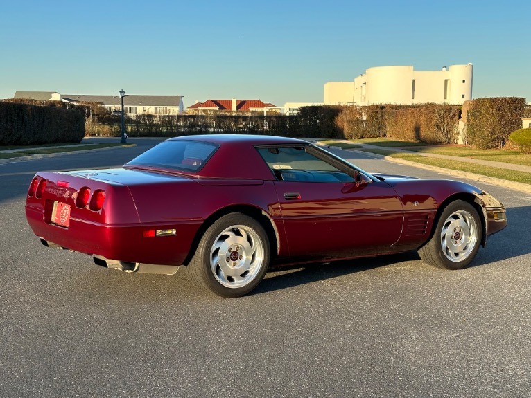 Used-1993-Chevrolet-Corvette-40th-Anniversary-Convertible-C4