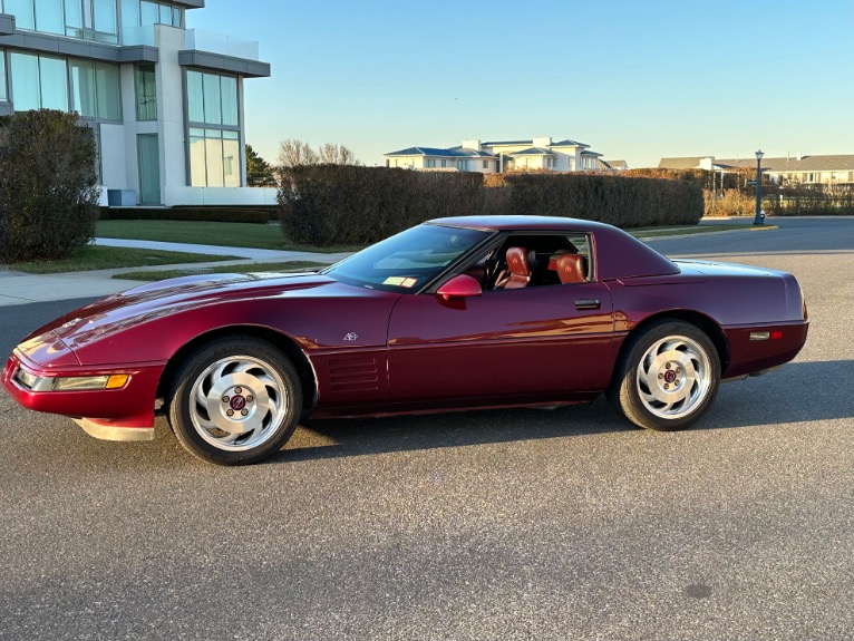 Used-1993-Chevrolet-Corvette-40th-Anniversary-Convertible-C4