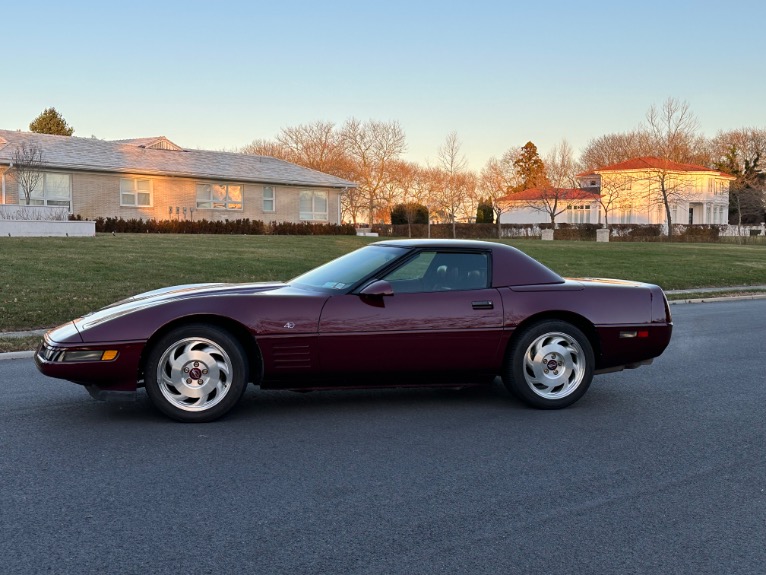 Used-1993-Chevrolet-Corvette-40th-Anniversary-Convertible-C4