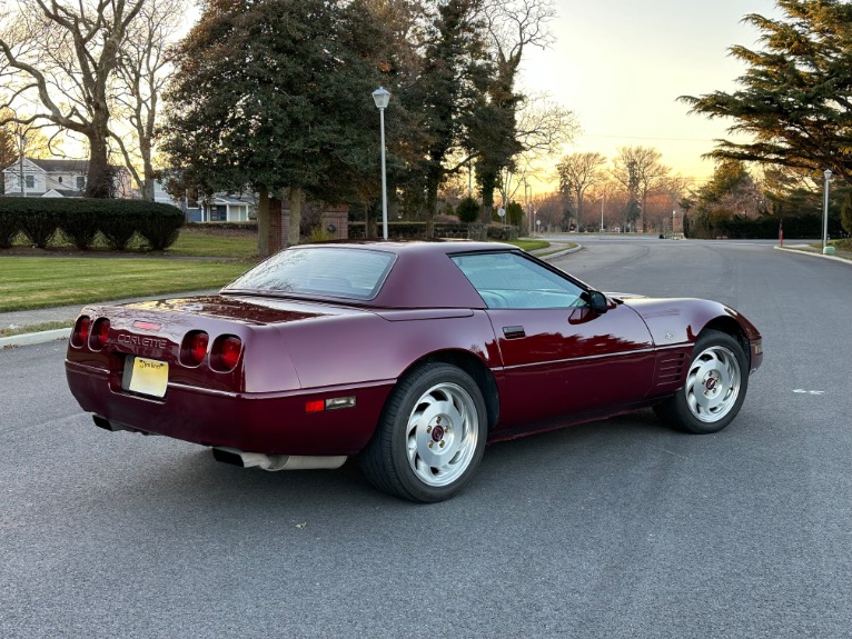 Used-1993-Chevrolet-Corvette-40th-Anniversary-Convertible-C4