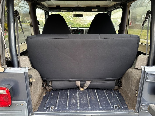Used-2002-Jeep-Wrangler-SE