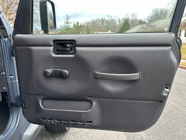 Used-2002-Jeep-Wrangler-SE