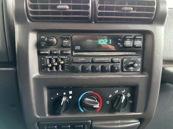 Used-2002-Jeep-Wrangler-SE