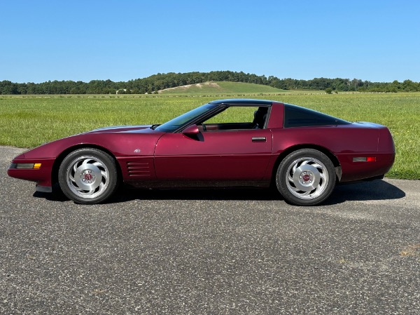 Used-1993-Chevrolet-Corvette-40th-Anniversary-Edition