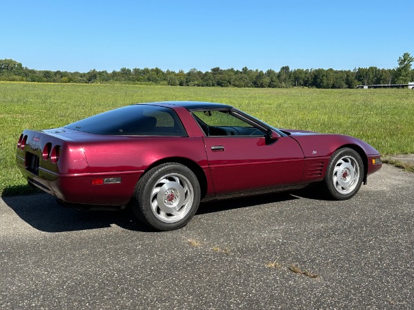 Used-1993-Chevrolet-Corvette-40th-Anniversary-Edition