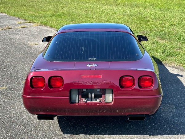 Used-1993-Chevrolet-Corvette-40th-Anniversary-Edition