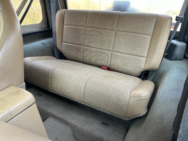 Used-2000-Jeep-Wrangler-SE