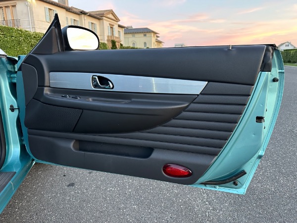 Used-2002-Ford-Thunderbird-Deluxe