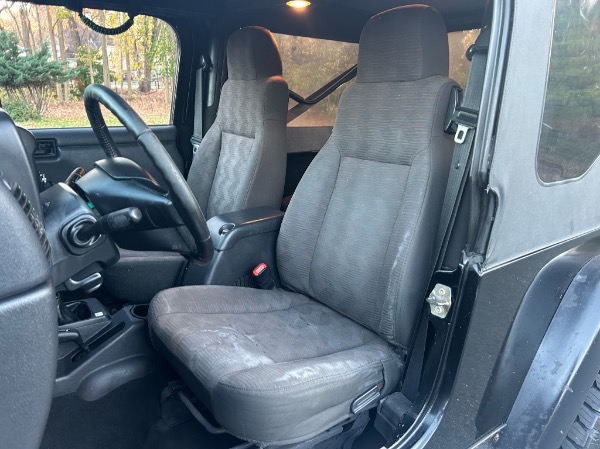 Used-2005-Jeep-Wrangler-Unlimited-Rubicon-6-Speed-LJ