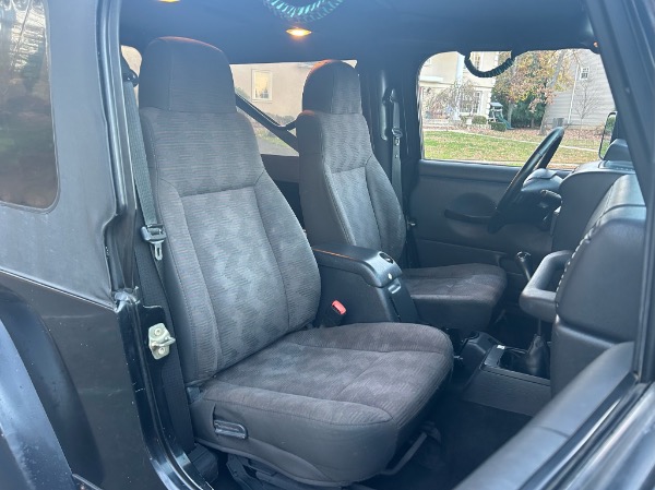 Used-2005-Jeep-Wrangler-Unlimited-Rubicon-6-Speed-LJ