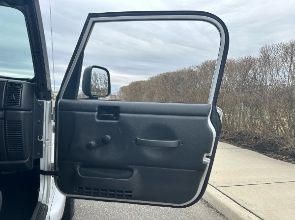 Used-2005-Jeep-Wrangler-Unlimited-LJ
