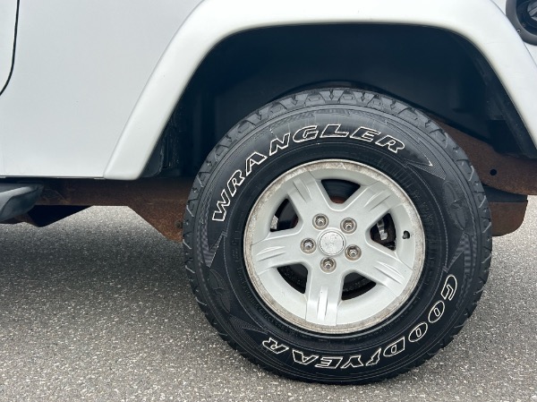Used-2005-Jeep-Wrangler-Unlimited-LJ